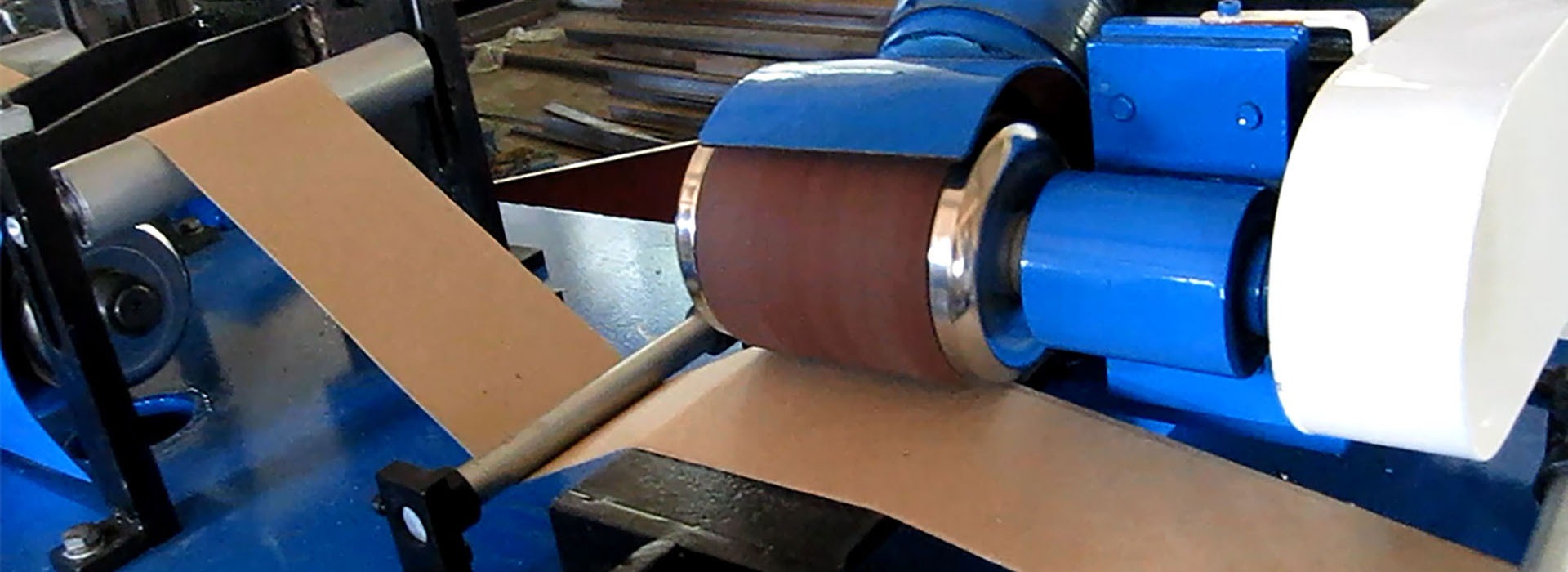 Paper edge trimming machine